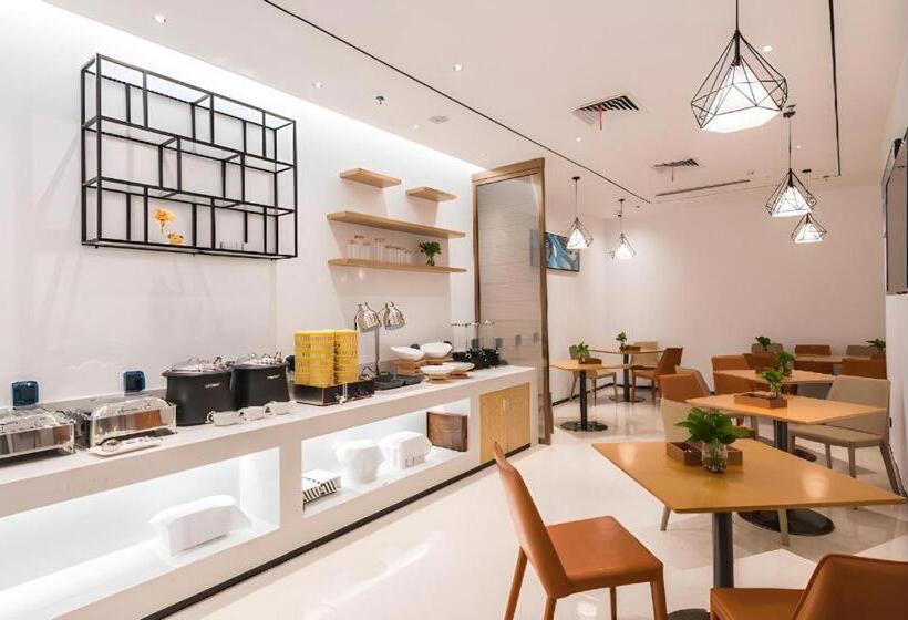 Отель City Comfort Inn Huizhou Zhongkai Chenjiang Avenue