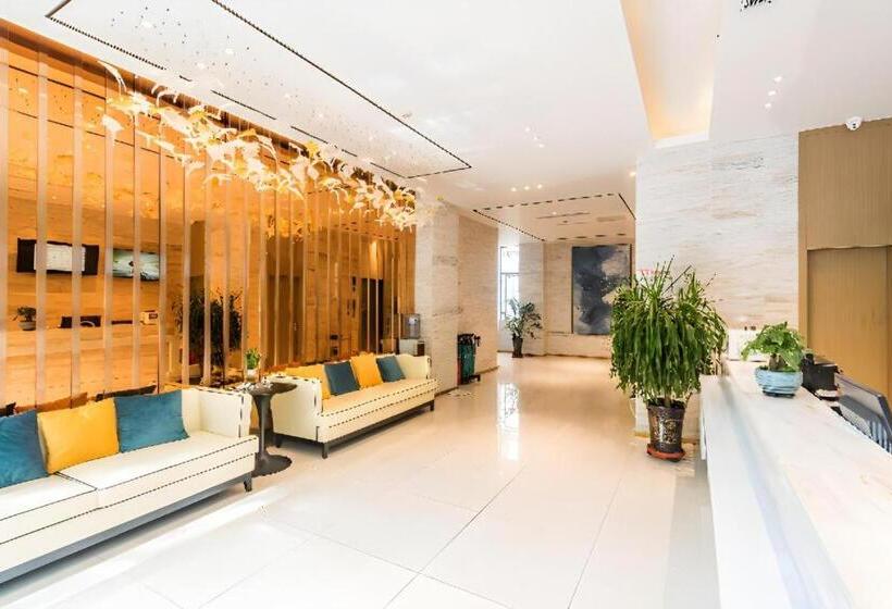 هتل City Comfort Inn Lhasa Potala Palace Scenic View