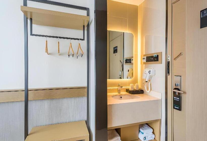 هتل City Comfort Inn Lhasa Potala Palace Scenic View