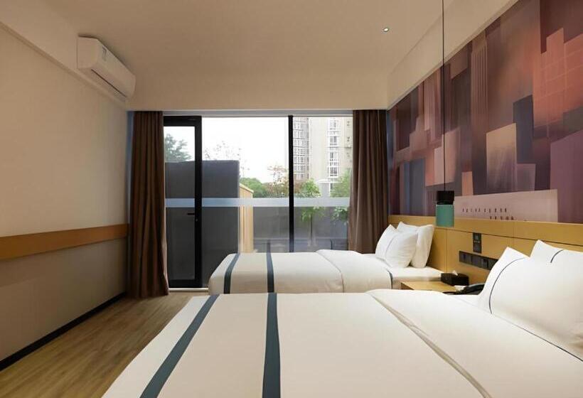 Отель City Comfort Inn Liuzhou Wuling Liutai Road