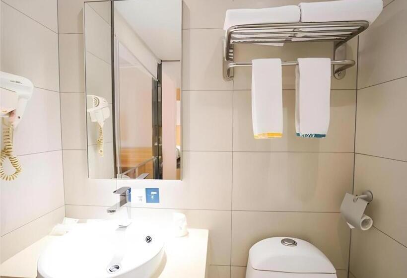 هتل City Comfort Inn Wuhan East Lake Scenic Area Happy Valley