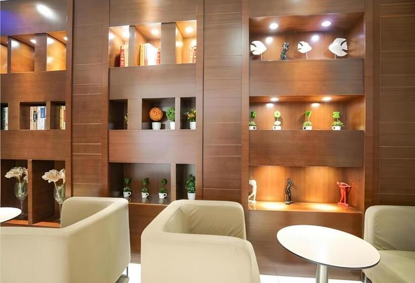 هتل City Comfort Inn Wuhan East Lake Scenic Area Happy Valley