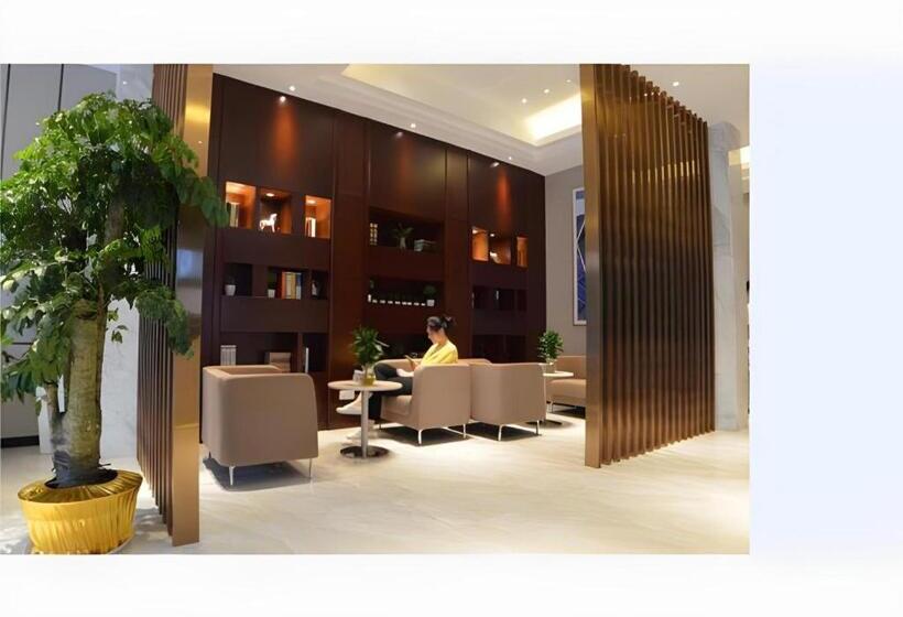 هتل City Comfort Inn Wuhan East Lake Scenic Area Happy Valley