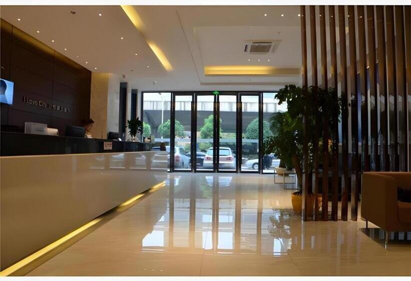호텔 City Comfort Inn Wuhan East Lake Scenic Area Happy Valley