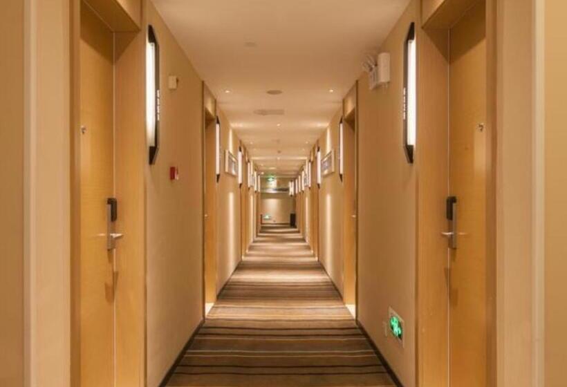 هتل City Comfort Inn Wuhan International Square Union Medical College Hospital