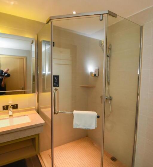 Отель City Comfort Inn Zhongshan Tanzhou Yijiayi