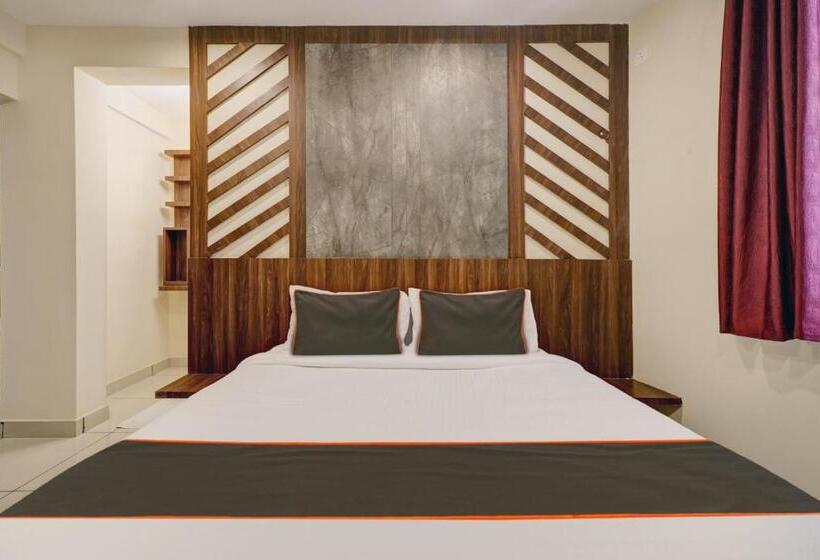 هتل Collection O Silver Stay Inn