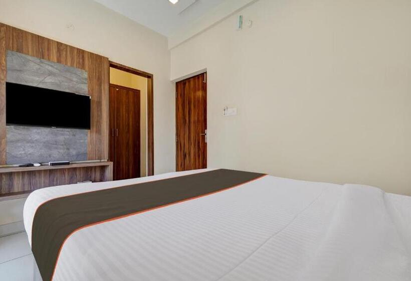 هتل Collection O Silver Stay Inn