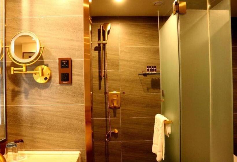 Отель James Joyce Coffetel Chengde Mountain Resort Peak Dynasty Cultural Industrial Park