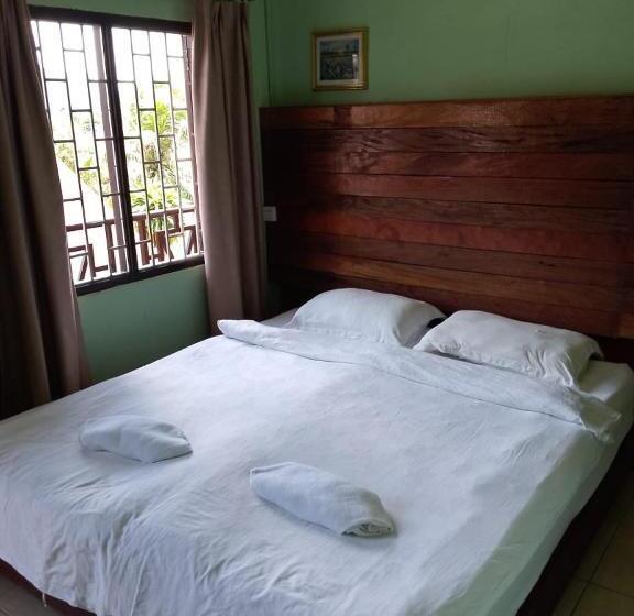 هتل Leng Saysana Guesthouse