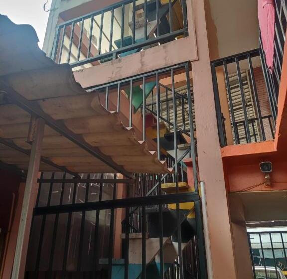 酒店 Leng Saysana Guesthouse