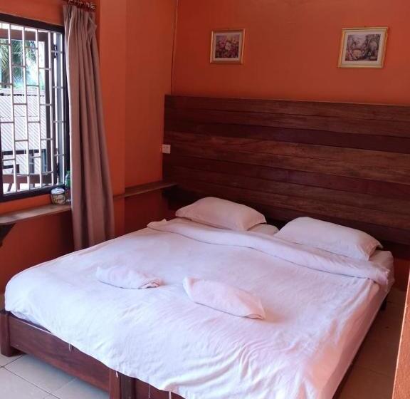 هتل Leng Saysana Guesthouse