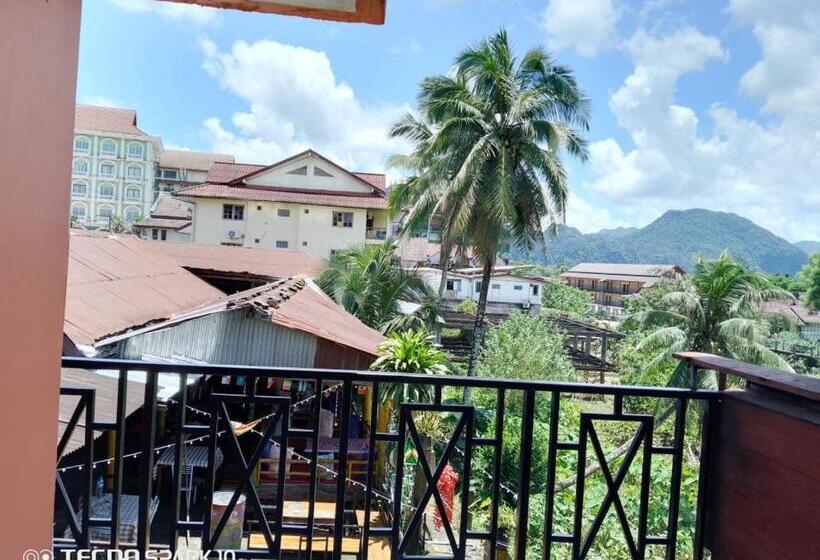 酒店 Leng Saysana Guesthouse