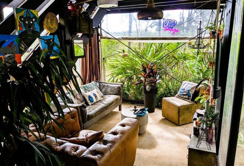 酒店 Lush Huts Glamping