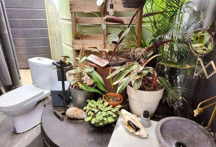 酒店 Lush Huts Glamping