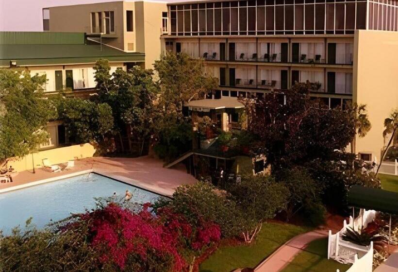 فندق Magnuson Grand Conference