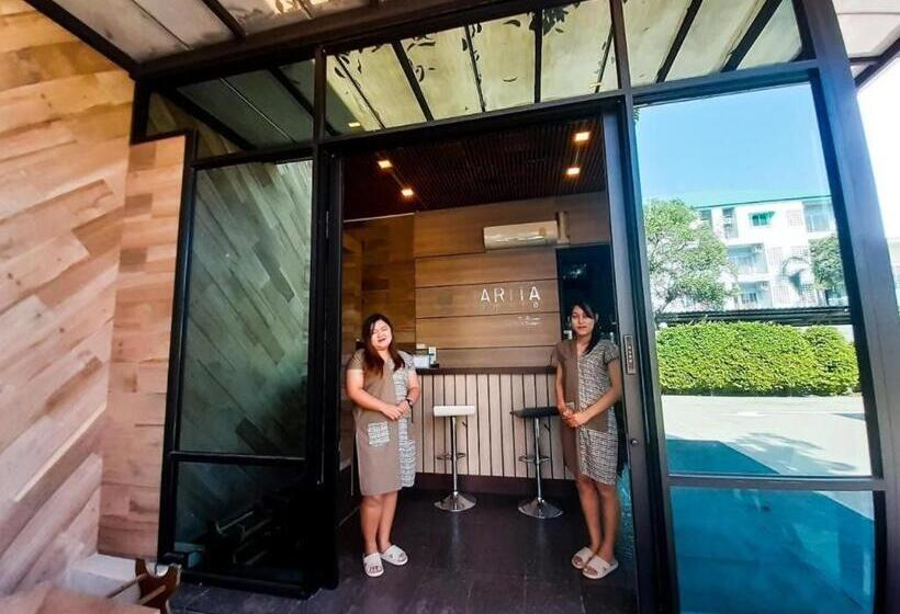 בית מלון כפרי Narita@amata