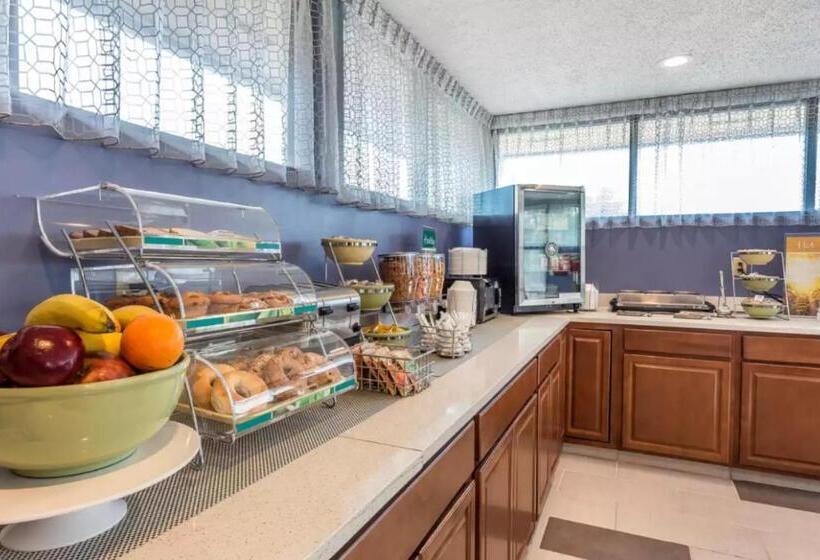 فندق Quality Inn Pinehurst Area