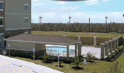 Отель Quality Inn & Suites Victoria East