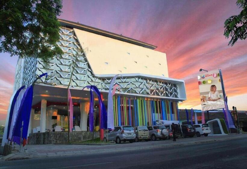 בית מלון כפרי Ramada Encore By Wyndham Kuta Badung