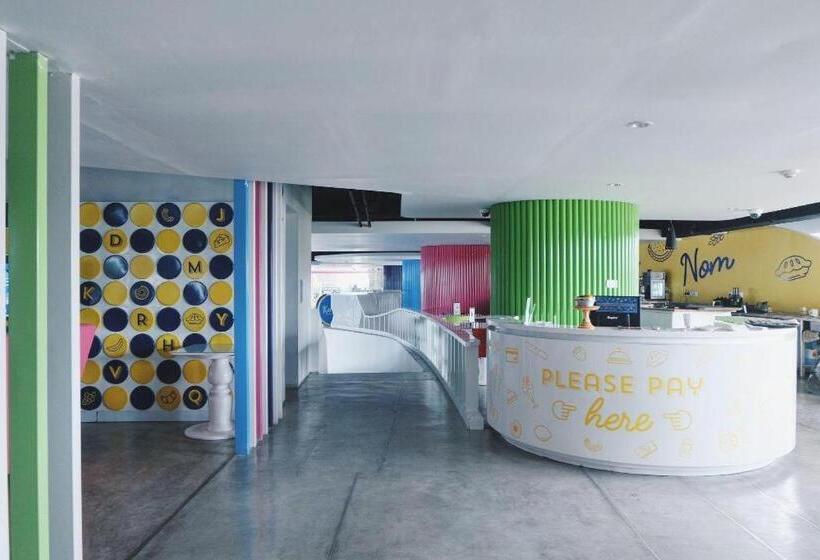 בית מלון כפרי Ramada Encore By Wyndham Kuta Badung