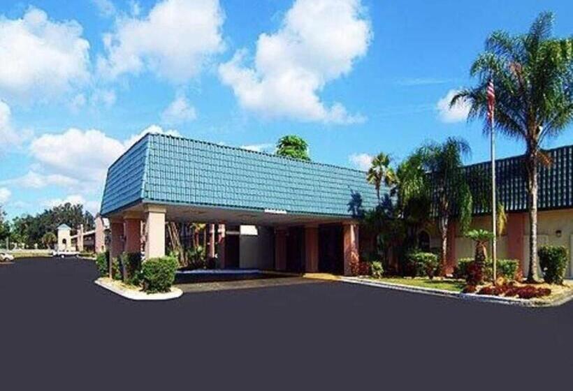 فندق Rodeway Inn And Suites Lakeland