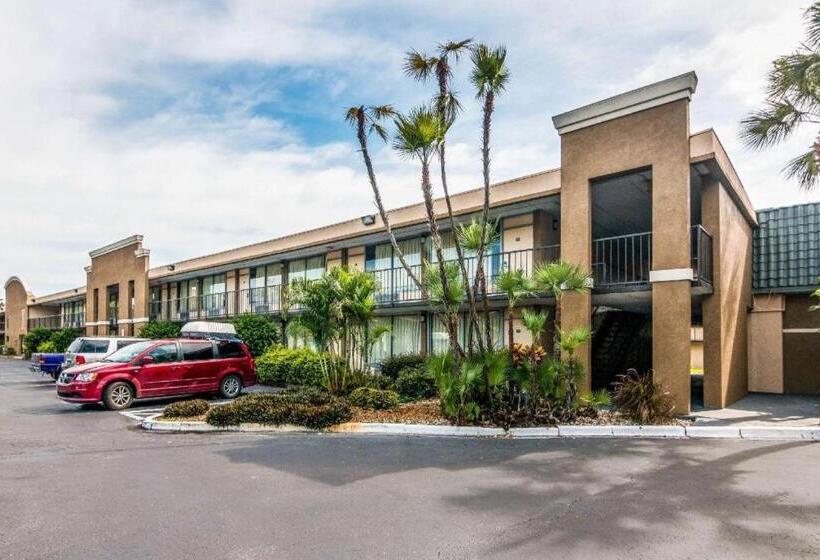 فندق Rodeway Inn And Suites Lakeland