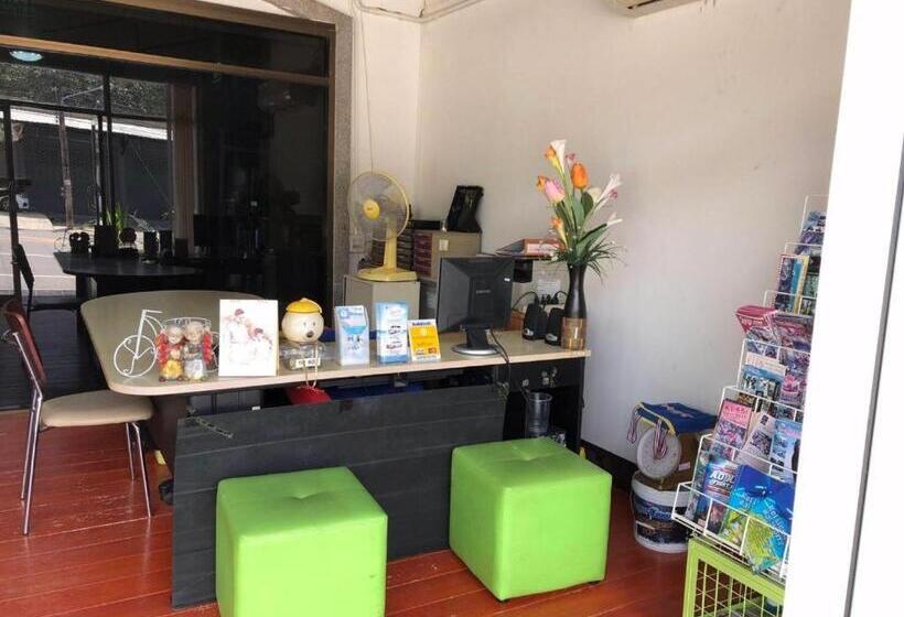 בית מלון כפרי Warina Place