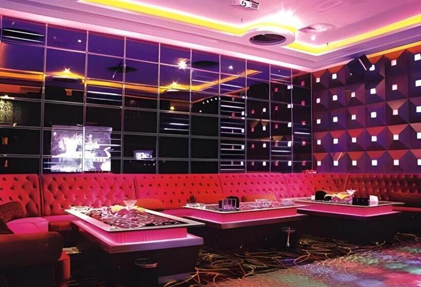 فندق Xiangtan Xintian International