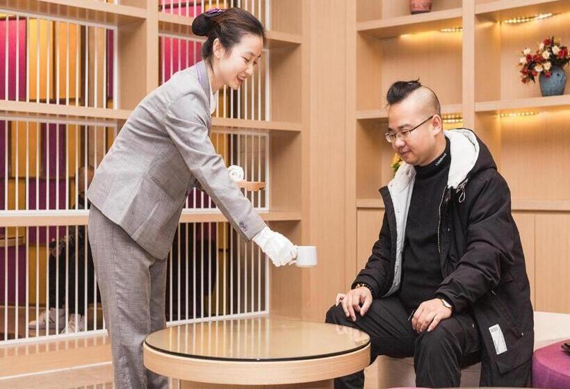 Lavande Hotel Changsha South High Speed Railway Station Xiyingmen