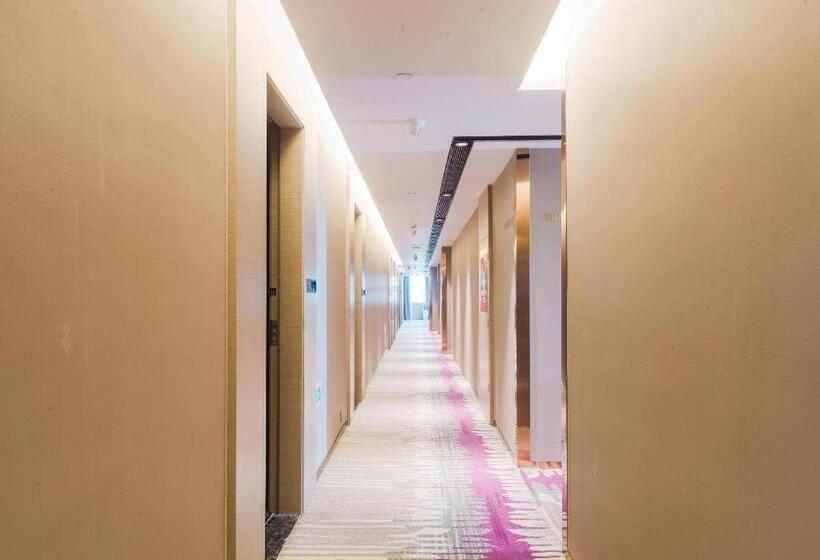 Lavande Hotel Zhenjiang Railway Station Wanda Plaza