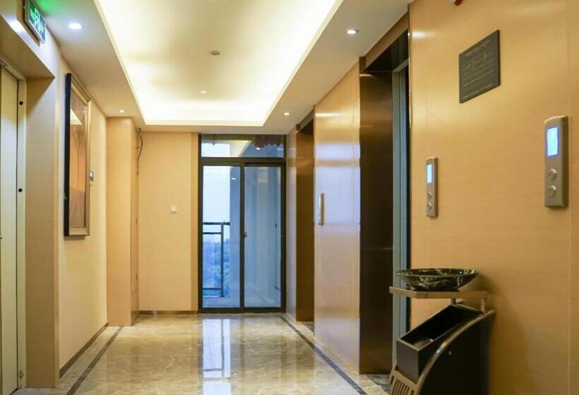 Lavande Hotels· Jingmen Xingqiu Shijiecheng