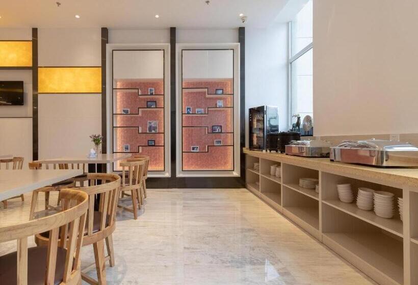 Lavande Hotel·shijiazhuang Xinji Lucheng Commercial Plaza