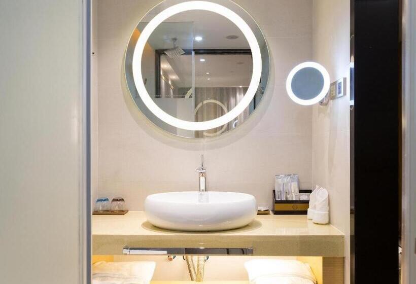 Lavande Hotels·zibo Railway Station West Xincun Road