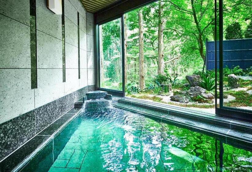 Luxury Hotel Kazenokaori Mori Premier