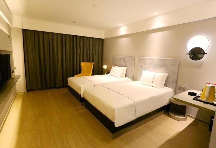 Magnotel Huayin Huashan Scenic Spot