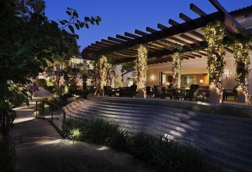 Sunset Marquis Hotel & Villas