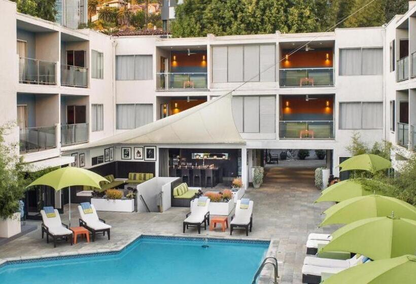 Sunset Marquis Hotel & Villas