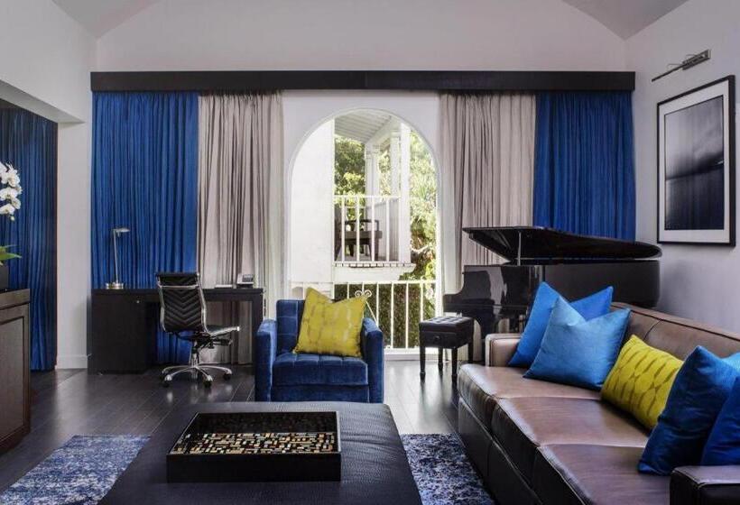 Sunset Marquis Hotel & Villas