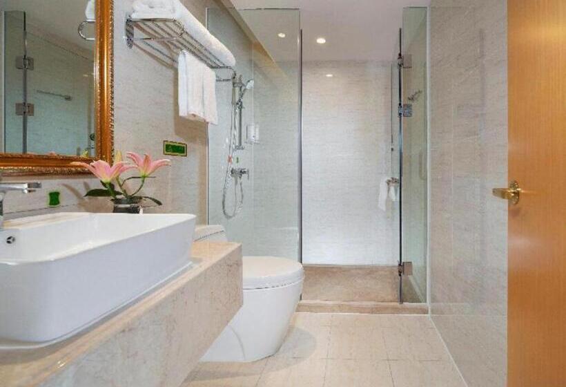 Vienna Hotel Guangxi Hezhou Guposhan Suifeng