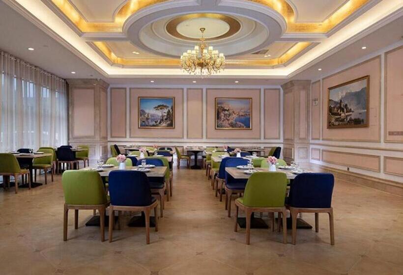 Vienna Hotel Jiangsu Zhangjiagang Passenger Terminal Station