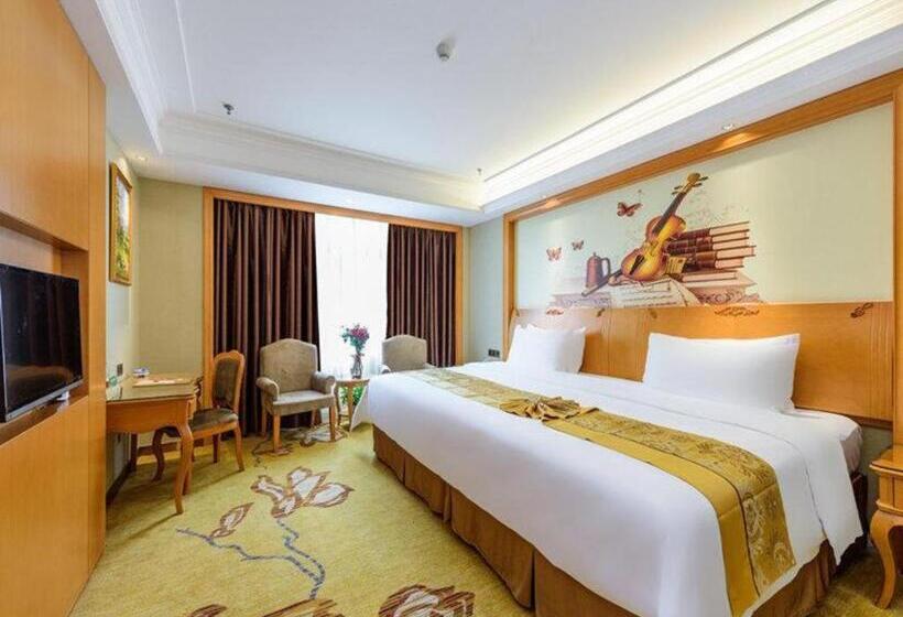 Vienna Hotel Nanning Anji Wanda 33rd Middle School Metro Station