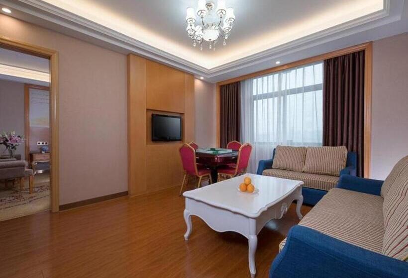 Vienna Hotel Nanning Anji Wanda 33rd Middle School Metro Station