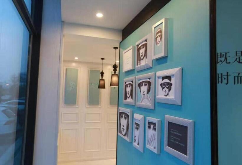 Xana Hotelle Jinzhou Central South Street Red Star Macalline