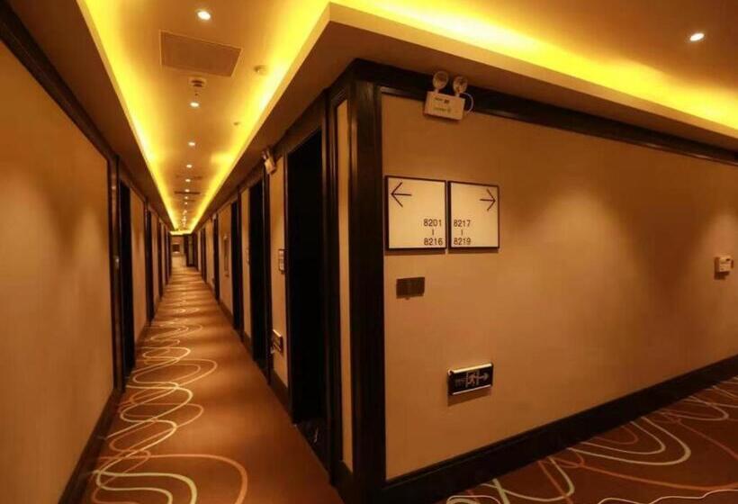 Xana Hotelle Jinzhou Central South Street Red Star Macalline