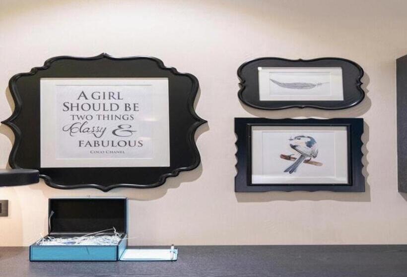 Xana Hotelle· Wulumuqi High Speed Railway Station Baonengcheng