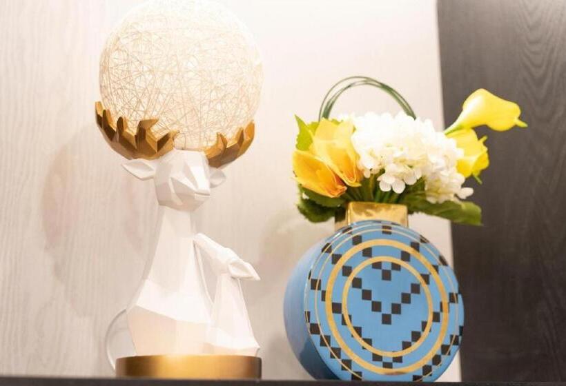 Xana Hotelle· Wulumuqi High Speed Railway Station Baonengcheng