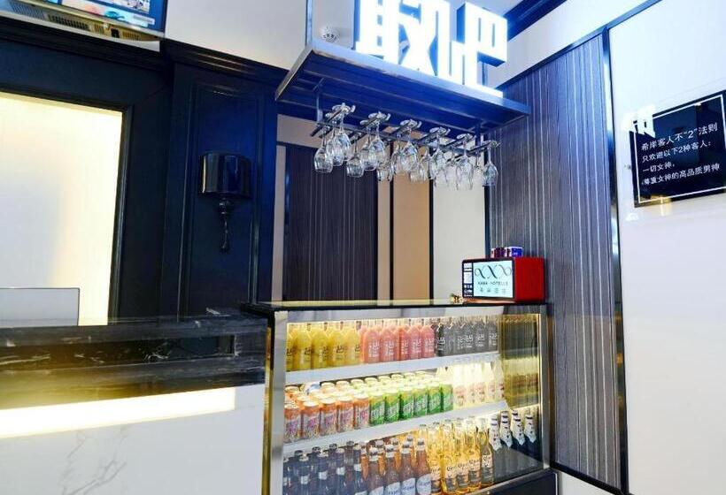 Xana Hotelle Xi An Zhonglou, Huimin Street Metro Station