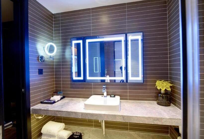 Xana Hotelle·xi An Fengcheng 5th Road North Railway Station Metro Station