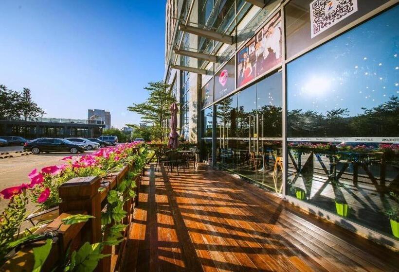 Zmax Hotel Guangzhou Luogang Science City Shenzhou Road Metro Station